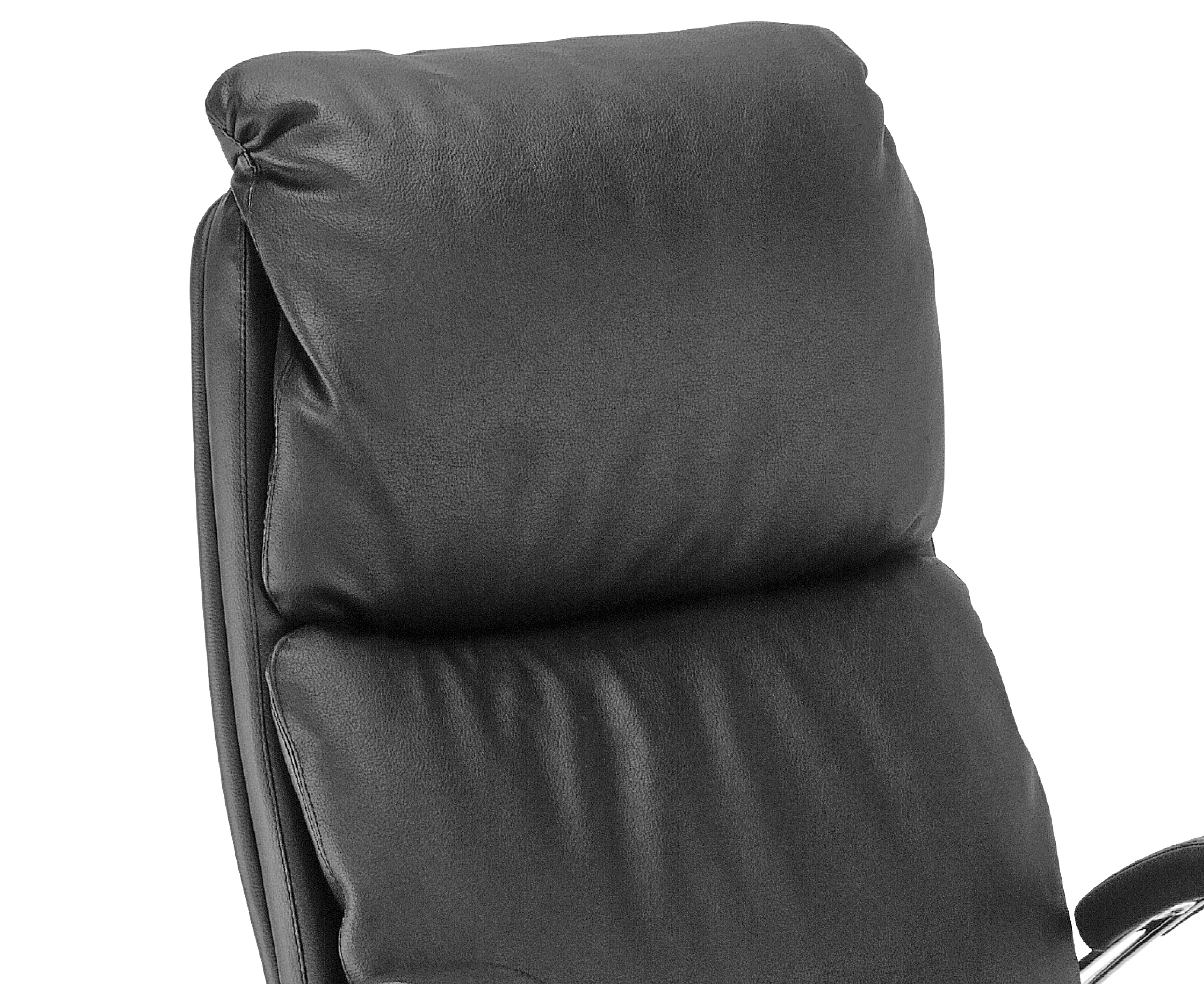 Vadovo kėdė turi minkštą pagalvę galvos atramai ilsintis